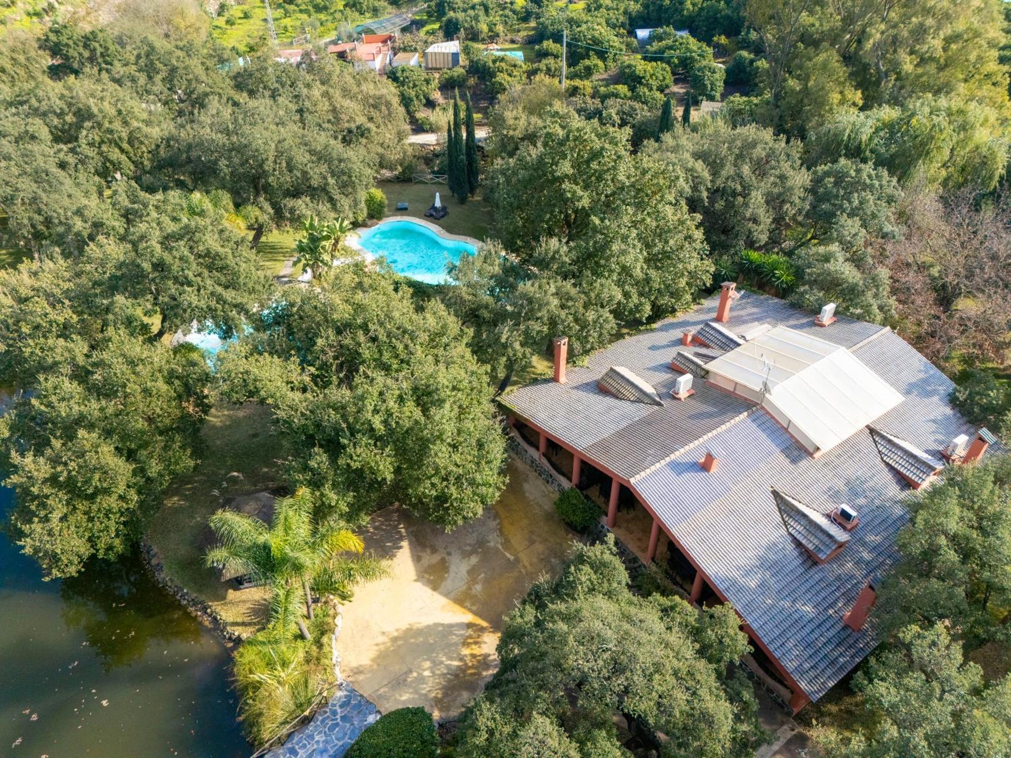 La Fuente Del Pedregal Casa 1 - Y Piscinas Málaga